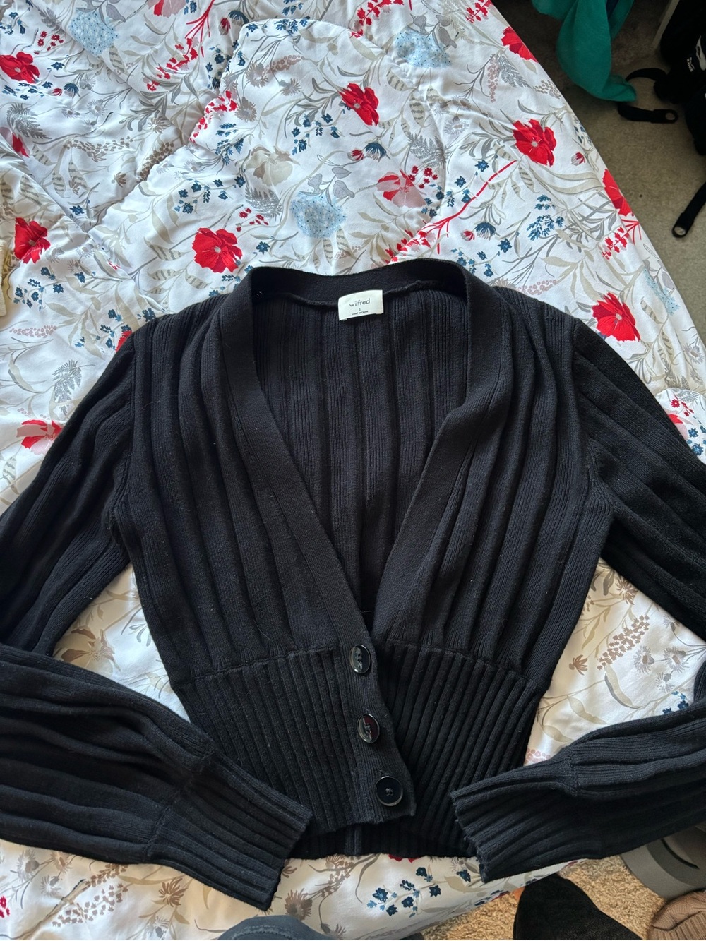 Aritzia Wilfred Plunge Front Black Ribbed V-Neck Button Cardigan Sweater -